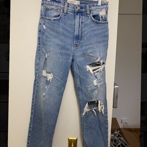 Abercrombie Ankle Straight Leg Distressed Jean